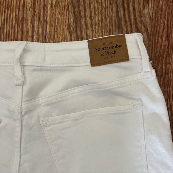 White Abercrombie & Fitch Curve Love Angle Jean High Rise 28/6R - Picture 3 of 7